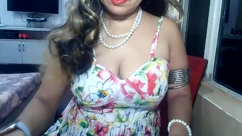 Snapshot of indianrads9 chatting on February 16, 5:26 pm Radha online show from February 16, 5:26 pm