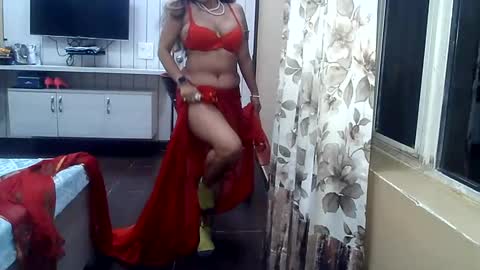 Snapshot of indianrads9 chatting on March 7, 5:28 pm Radha online show from March 7, 5:28 pm