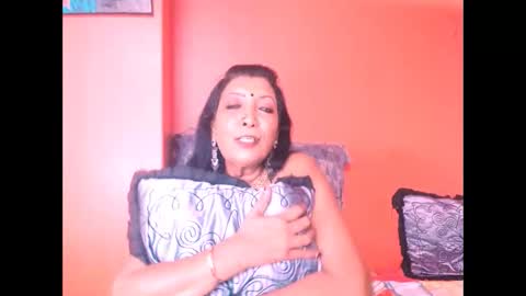 indiansarika65 online show from September 24, 7:02 pm