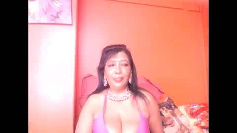 indiansarika65 online show from October 12, 3:31 am