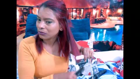 indiansexyass4u2luv online show from June 23, 5:38 am