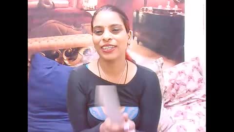Snapshot of indiansexyass4u2luv chatting on February 26, 2:30 am indiansexyass4u2luv online show from February 26, 2:30 am