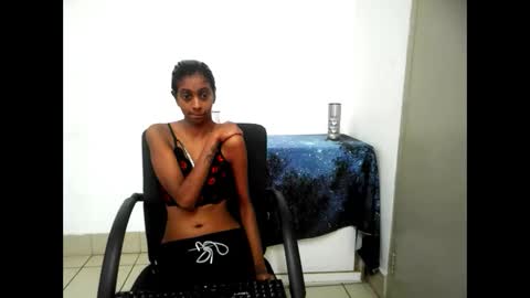 indiansexybtx online show from May 27, 7:27 am