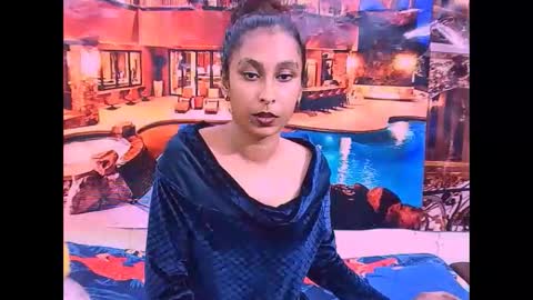 indiansexybutt4u2luv online show from April 2, 1:41 pm