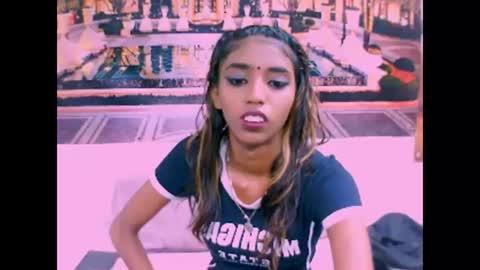 indiansexyslender4u2luv online show from February 14, 6:34 am