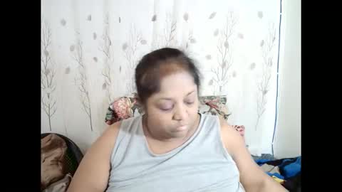 Snapshot of indiantasha chatting on September 28, 9:20 pm indiantasha online show from September 28, 9:20 pm