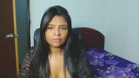 Aleja vallejo online show from February 4, 1:23 am