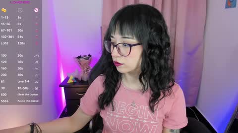Snapshot of indra_cam chatting on October 17, 3:32 am Diana online show from October 17, 3:32 am