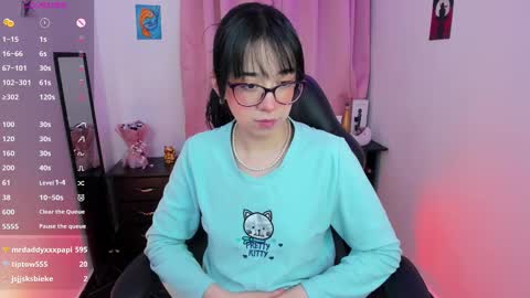 Snapshot of indra_cam chatting on March 2, 7:21 am Diana online show from March 2, 7:21 am