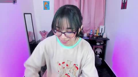 Snapshot of indra_cam chatting on March 8, 8:08 am Diana online show from March 8, 8:08 am