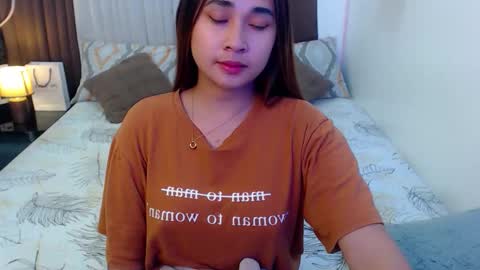 Snapshot of infernoglow_vex chatting on October 19, 10:23 pm Ms. Vex online show from October 19, 10:23 pm