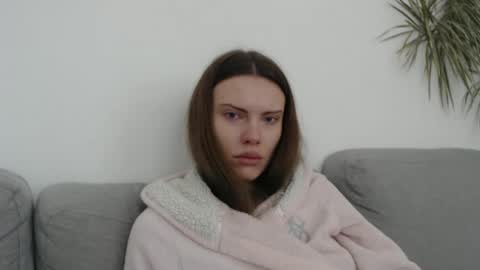 Sweet girl online show from December 25, 12:05 pm