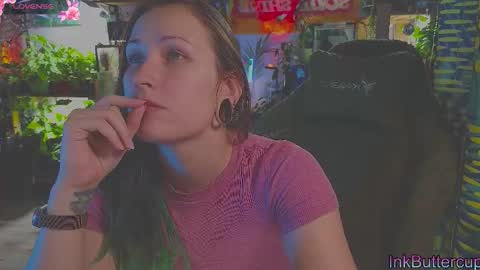 Snapshot of ink_bloom chatting on October 19, 4:03 am Im Stacy FOLLOW MY FANSLY FOR MORE online show from October 19, 4:03 am