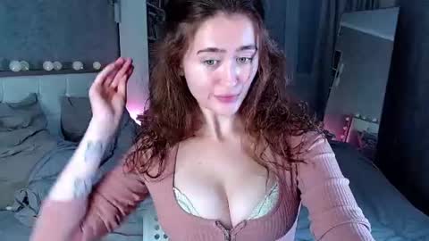 Lina online show from June 10, 5:22 pm