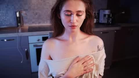 Snapshot of innnita chatting on September 23, 5:00 pm Lina online show from September 23, 5:00 pm