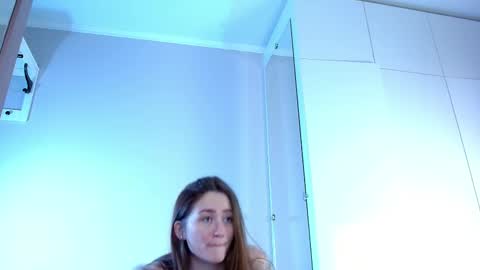 Snapshot of innnita chatting on February 18, 2:59 pm Lina online show from February 18, 2:59 pm