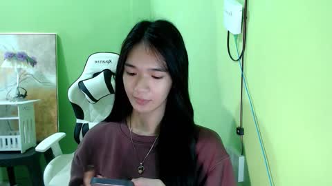 Reign online show from November 12, 8:40 pm