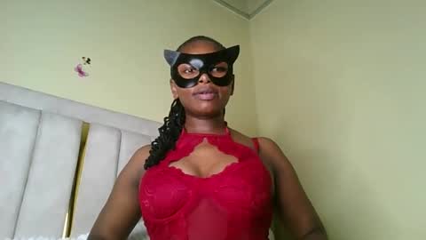 innocentberry1 online show from April 23, 9:17 pm