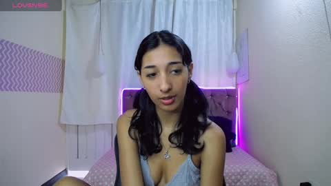 Snapshot of inocent_luna chatting on December 4, 1:09 pm Luna moon online show from December 4, 1:09 pm