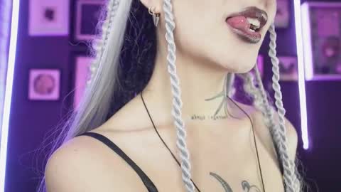   SANIA  online show from December 22, 5:27 pm