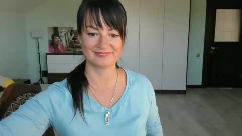Snapshot of iracherrynow chatting on September 27, 9:27 am iracherrynow online show from September 27, 9:27 am
