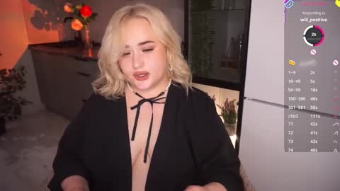 Snapshot of irena_barr18 chatting on October 18, 8:32 pm Irena Barr online show from October 18, 8:32 pm