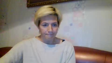irinaa x online show from July 25, 6:37 pm