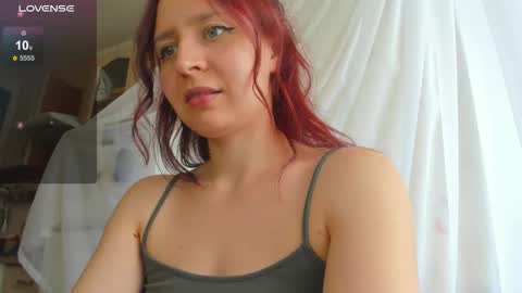 Snapshot of iris_crispy chatting on September 13, 10:56 am Iris online show from September 13, 10:56 am