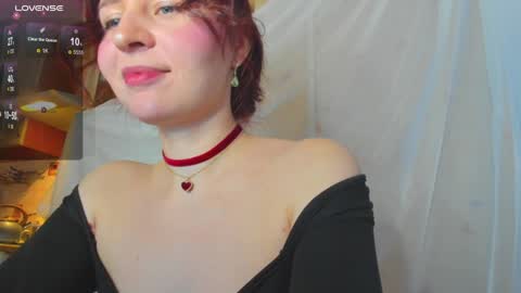 Snapshot of iris_crispy chatting on December 18, 1:23 pm Iris online show from December 18, 1:23 pm