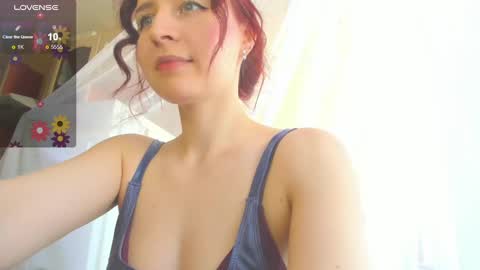 Snapshot of iris_crispy chatting on February 21, 12:17 pm Iris online show from February 21, 12:17 pm