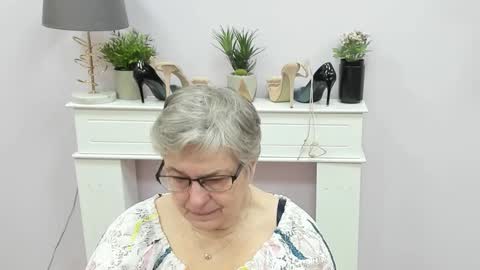 I R I S online show from February 9, 7:10 am