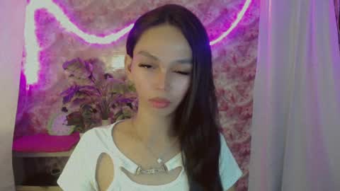 IRISH AND TRIXIE online show from June 21, 8:13 pm