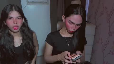 IRISH AND TRIXIE online show from March 13, 3:30 am