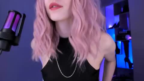 Miss Iris Fansly Miss Iris new inst.  online show from July 22, 3:57 pm
