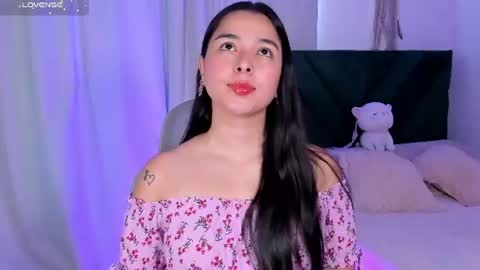 Iris Moira  online show from July 28, 2:13 pm