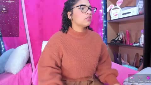 Snapshot of iriss_25 chatting on February 9, 3:43 am iris online show from February 9, 3:43 am