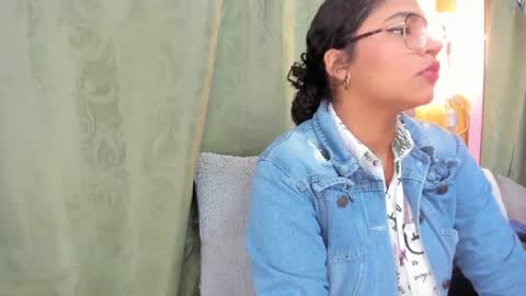 Snapshot of iriss_25 chatting on March 7, 12:01 pm iris online show from March 7, 12:01 pm