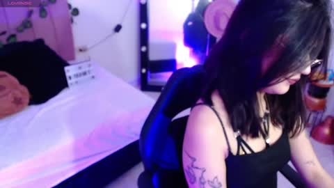 isabela online show from November 5, 3:01 am