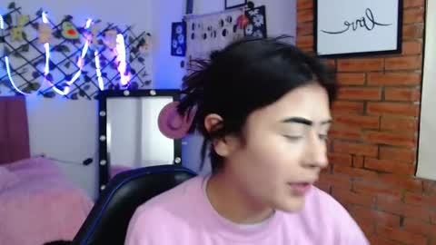 Snapshot of isa_bunny18 chatting on September 19, 3:38 am isabela online show from September 19, 3:38 am