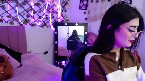 Snapshot of isa_bunny18 chatting on October 10, 3:44 am isabela online show from October 10, 3:44 am