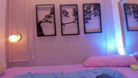 Isabella online show from October 15, 5:04 pm