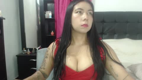 Snapshot of isa_mey chatting on December 14, 1:38 am Isa online show from December 14, 1:38 am