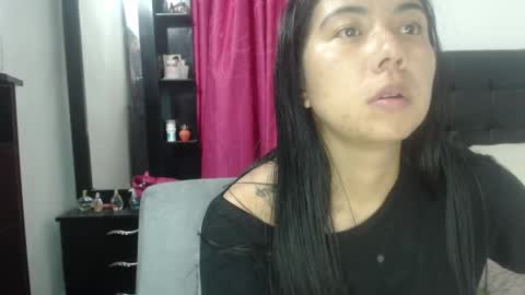 Snapshot of isa_mey chatting on December 17, 2:12 am Isa online show from December 17, 2:12 am