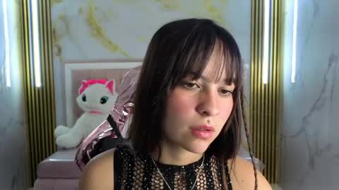 isabeau_s online show from May 28, 12:58 pm