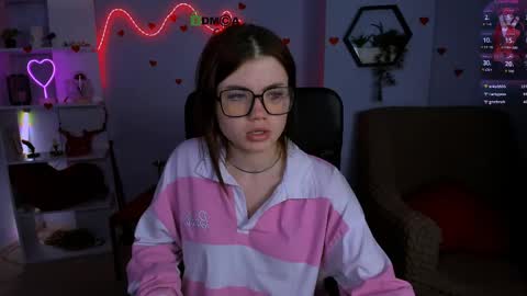 isabel online show from April 21, 2:51 am