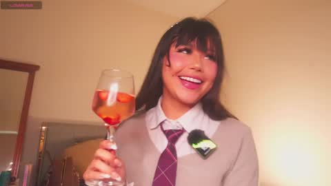 Snapshot of isabela_antonia_ chatting on December 28, 8:16 am online show from December 28, 8:16 am