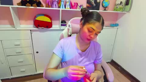  isabela online show from December 6, 4:14 am