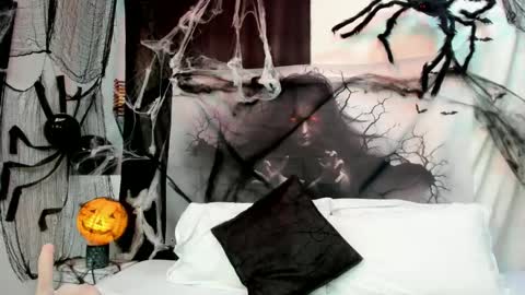 Mommy Isa online show from October 29, 11:14 am