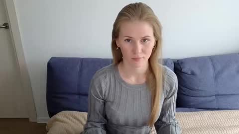 isabelallen online show from March 12, 9:44 am