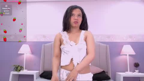 isabelgh_ online show from August 5, 7:42 pm